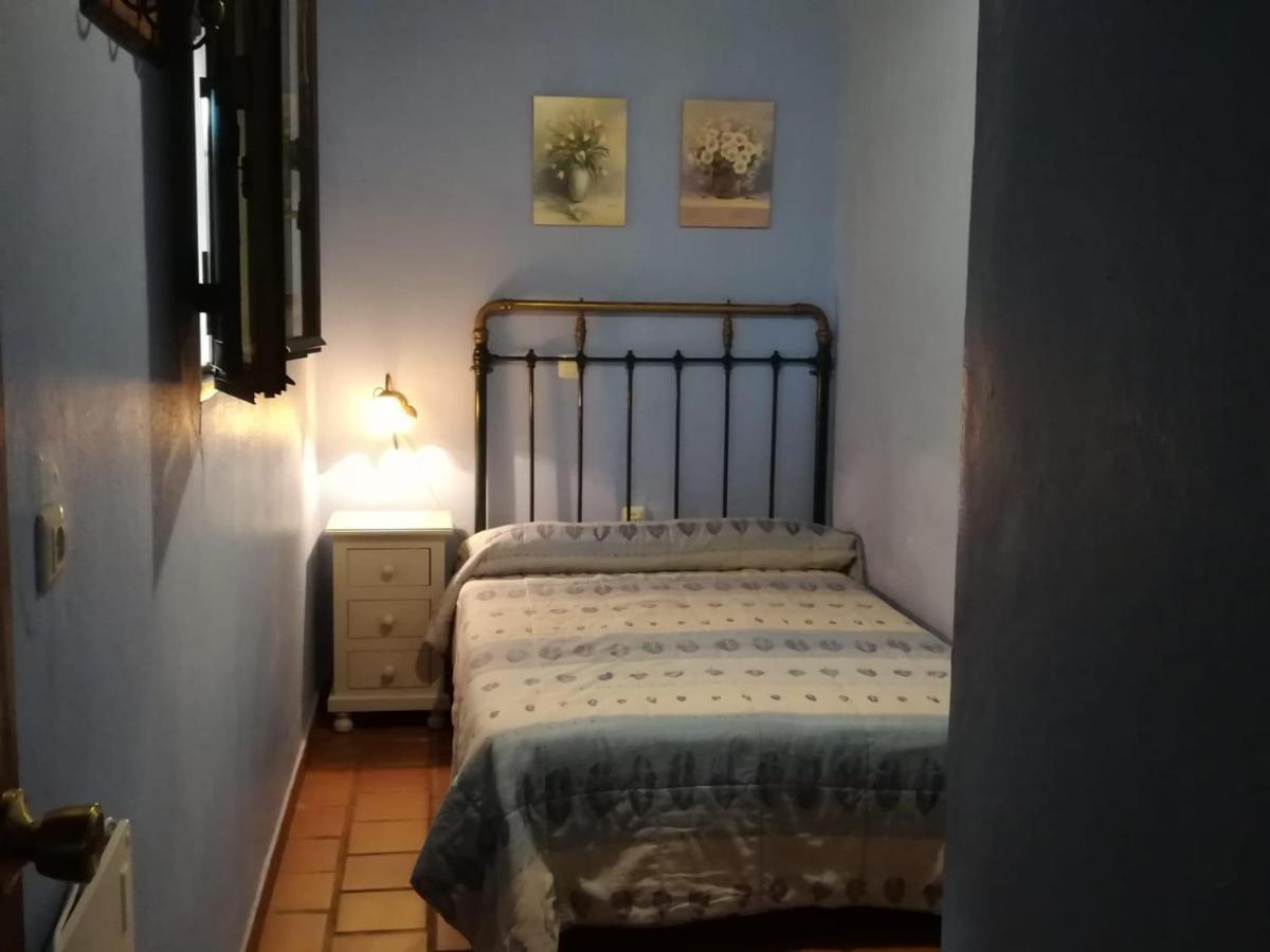 Las Casitas Apartamento Higuera De La Sierra  Exterior foto